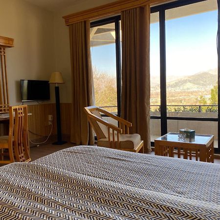 Rock City Resort Mingora Bagian luar foto
