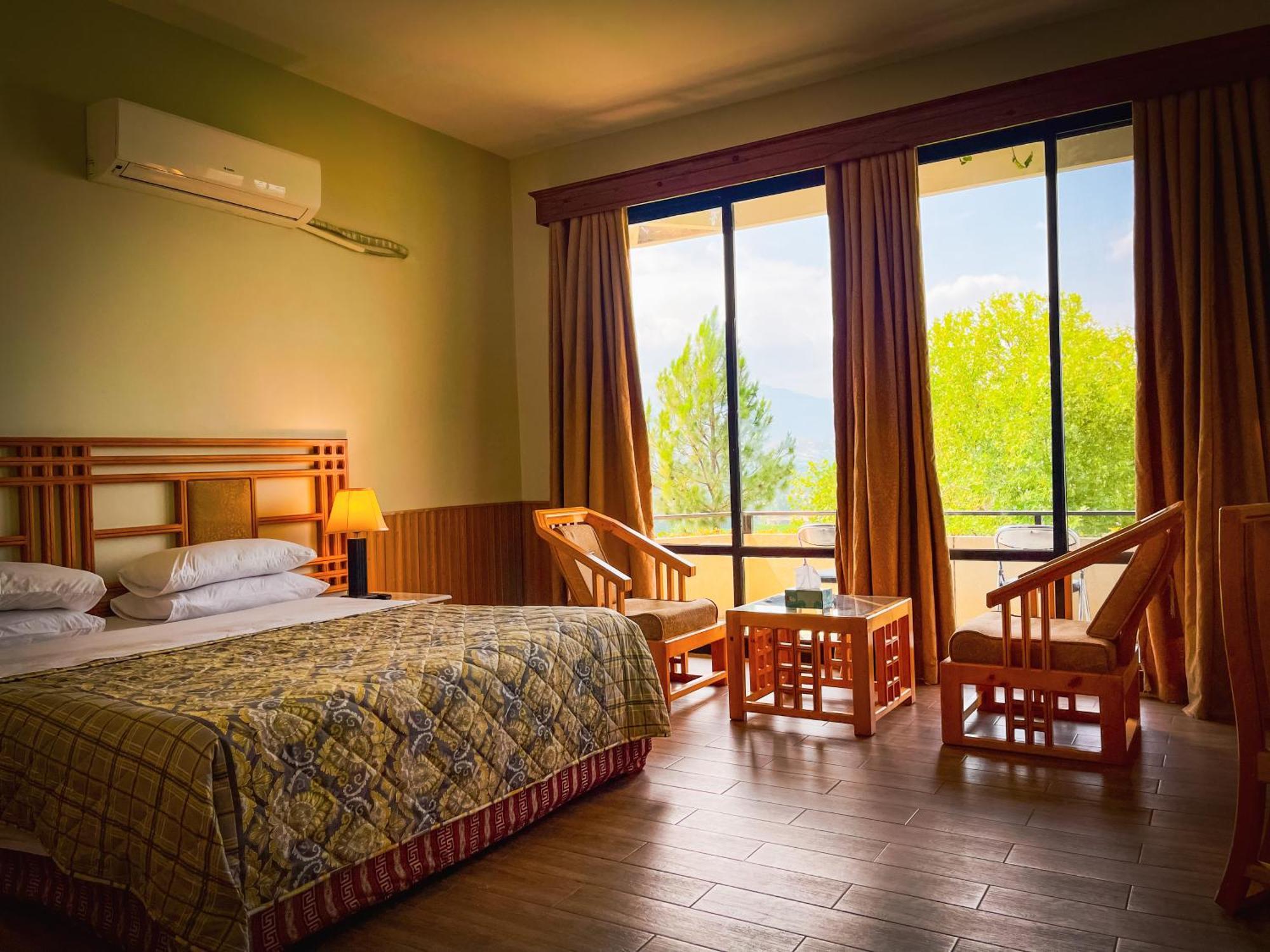 Rock City Resort Mingora Bagian luar foto