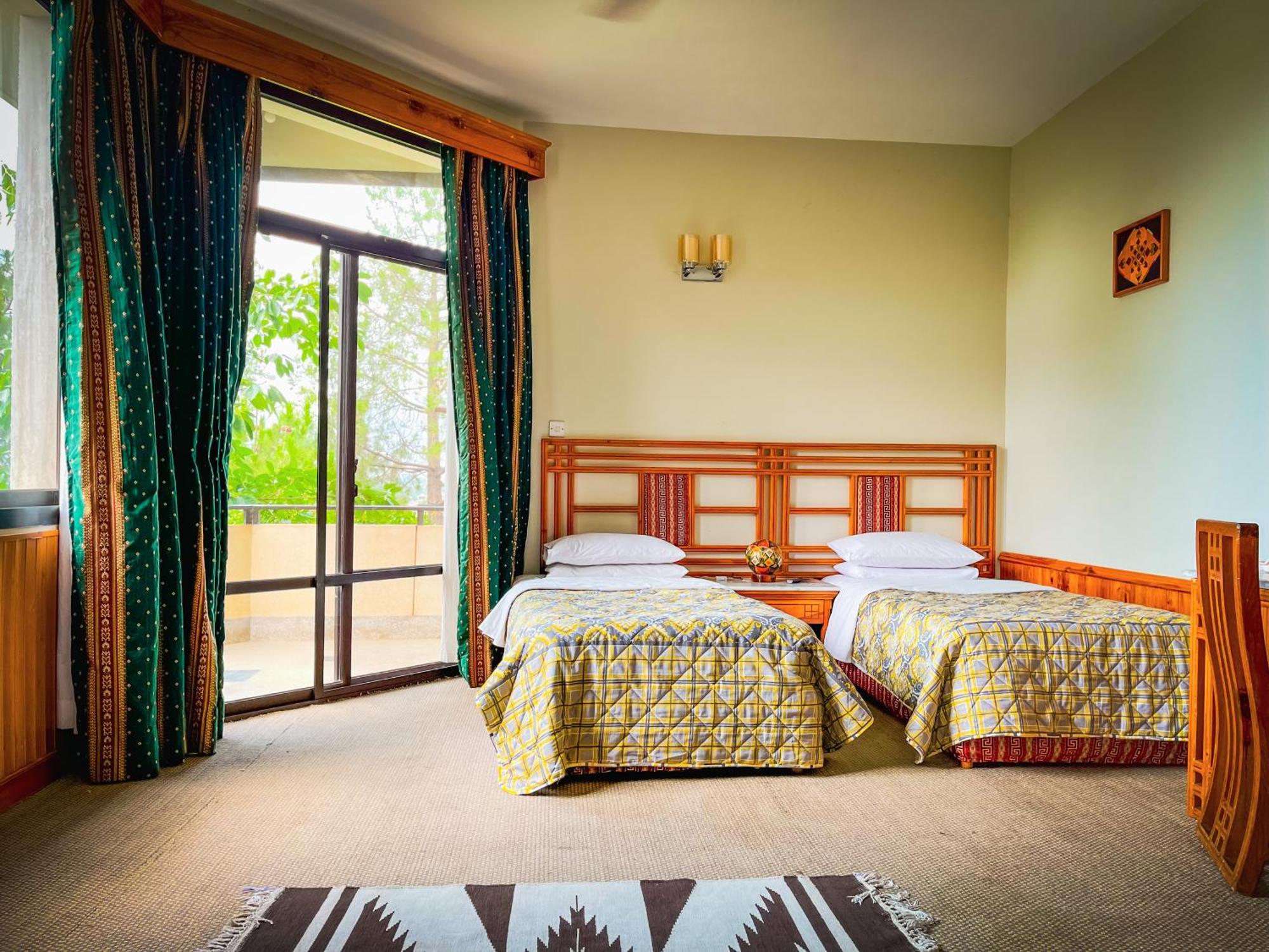 Rock City Resort Mingora Bagian luar foto