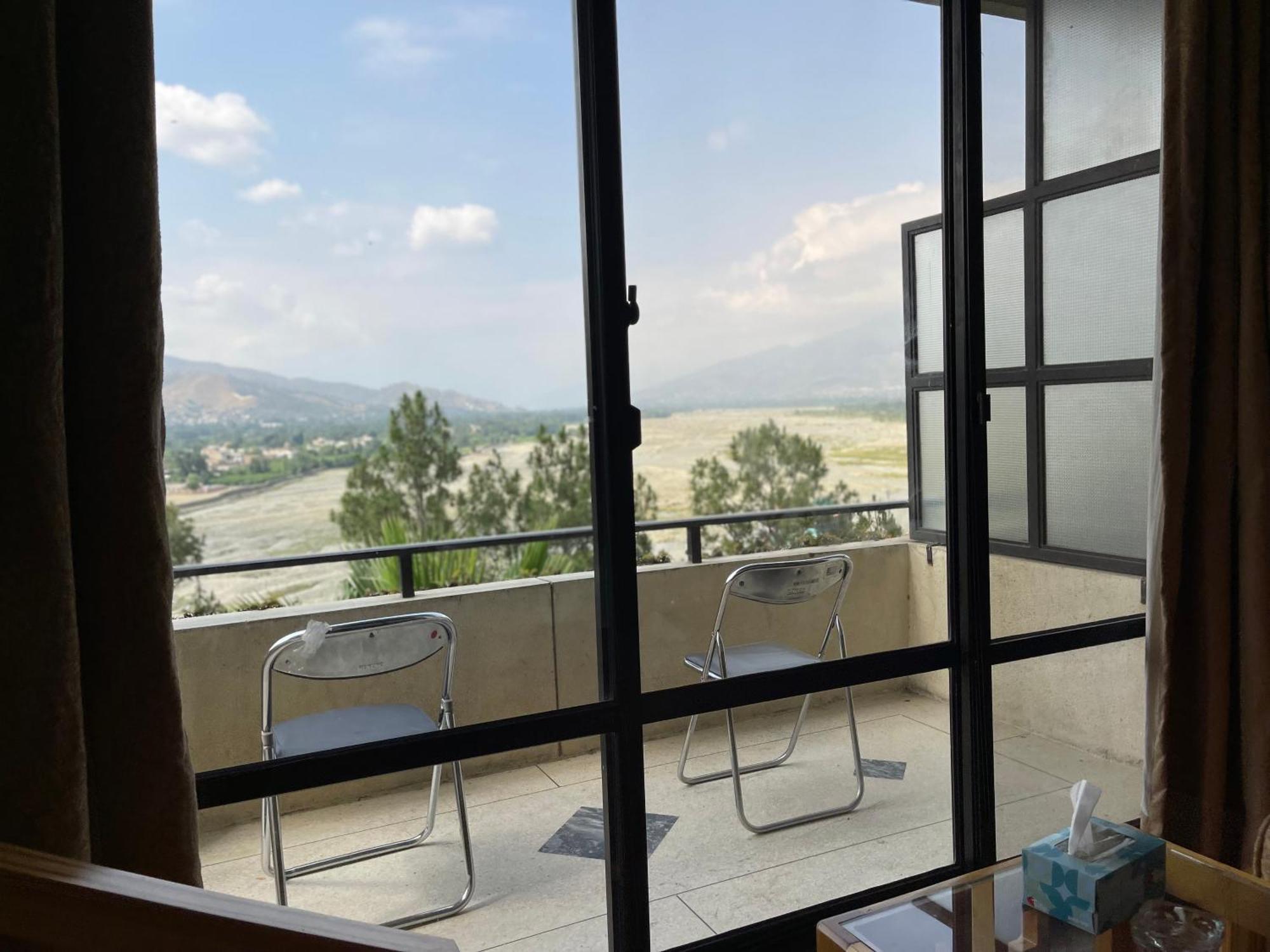 Rock City Resort Mingora Bagian luar foto