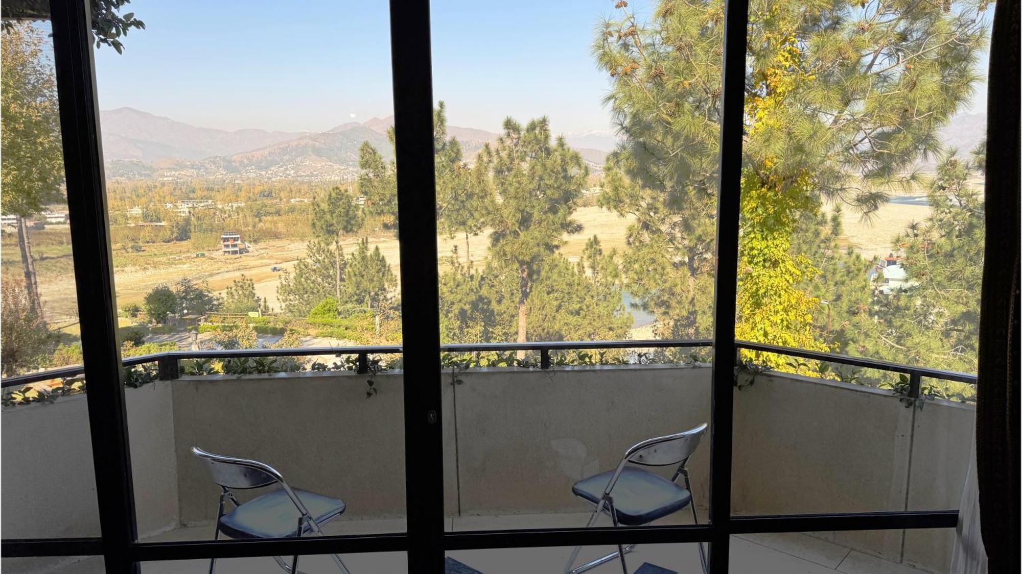 Rock City Resort Mingora Bagian luar foto
